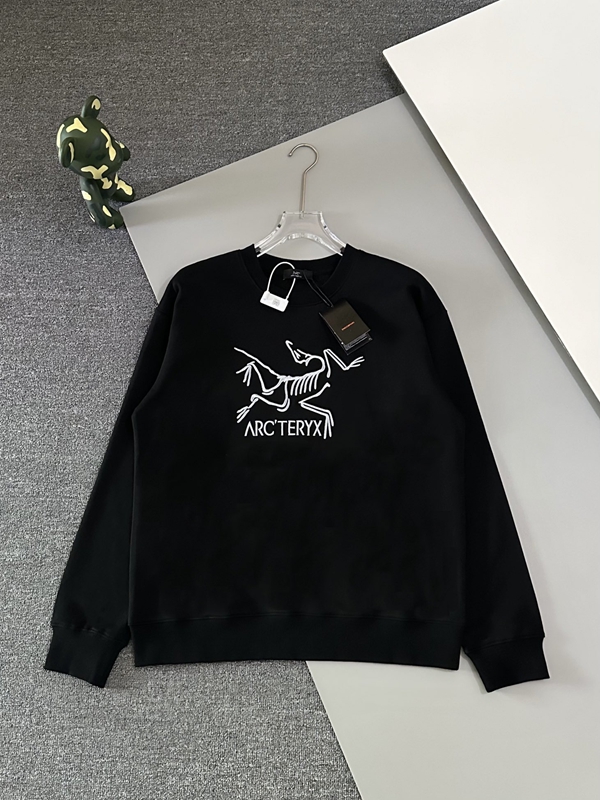 ブランドパーカー正面デザイン